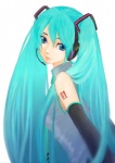 Rating: s Tags: Female, Twin Tails, Hatsune Miku, Long Hair, Blue Eyes, Green Hair, Vocaloid, Headphones, Solo